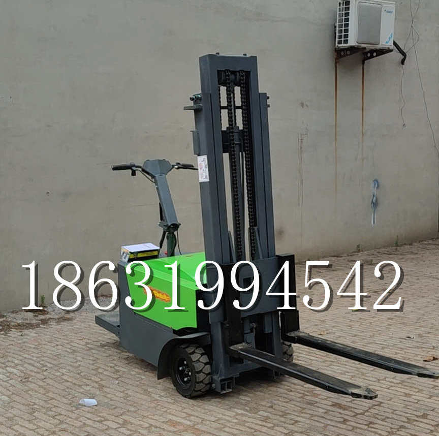 彰化市优程全电动叉车插腿式堆高车液压装卸车1.5吨升高小型站驾式铲车